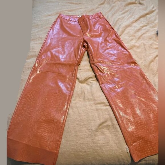 NWT Cropped Pants - Picture 1 of 3